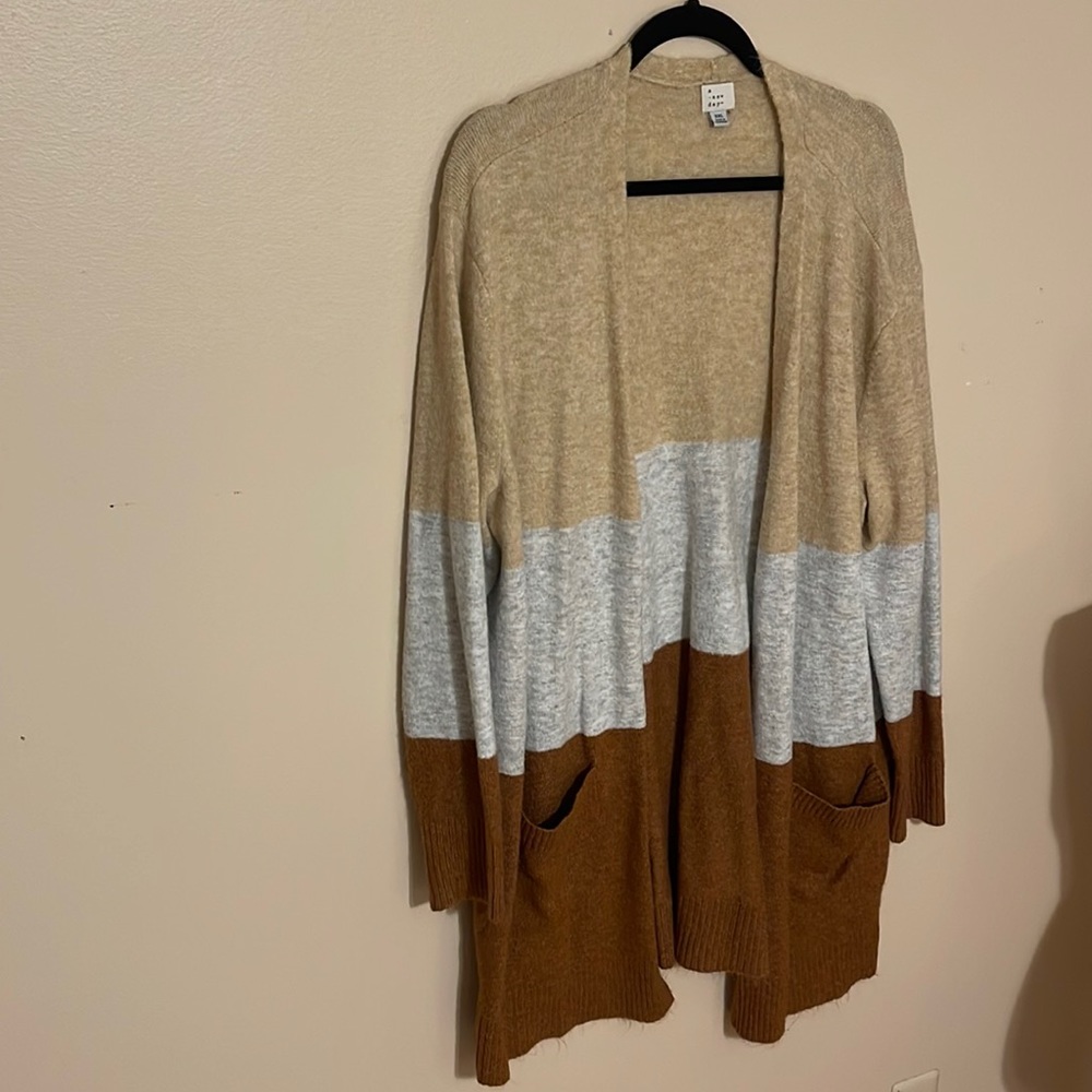 Women’s cardigan sweater